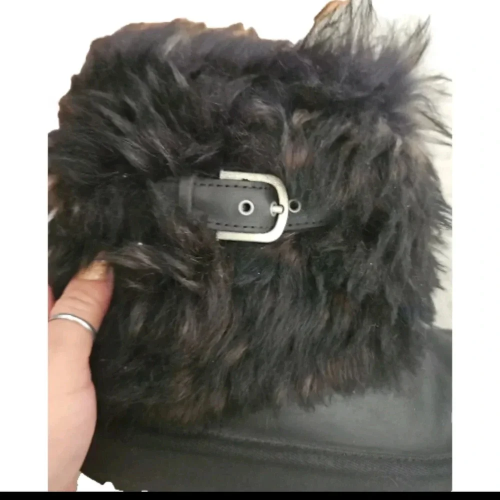 UGG Australia Big Girls Black Leather Ellee Fur Trim Boot 3
